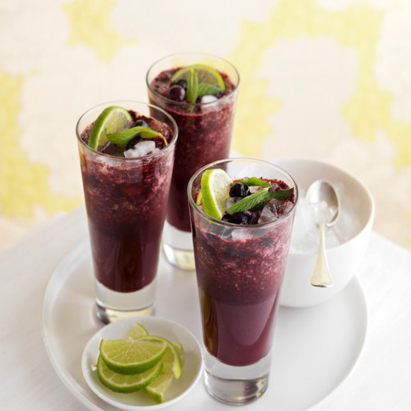 Blueberry, Cranberry and Mint Crush mocktail