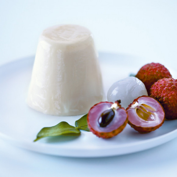 Lime and Ginger Pannacotta with Fresh Lychees