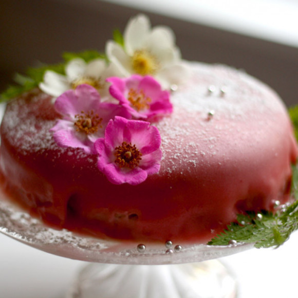 Fresh Berry Farm's Pink Princess Cake