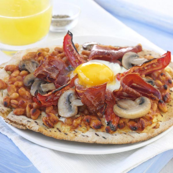 Breakfast pizza with baked beans and eggs recipe