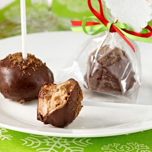 Santa's Chocolate Cheesecake Pops