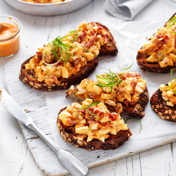 Spicy egg salad recipe with sriracha and bacon