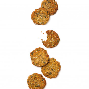 Chewy Oat, Pepita and LSA Cookies - a quick and easy recipe for mum to make for after school snacks, made easy with the Breville Boss blender