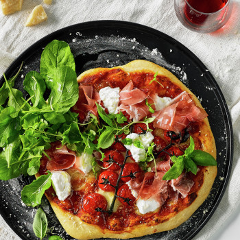 Goats Cheese and Proscuitto Pizza