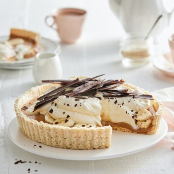 Banoffee pie with crunchy base