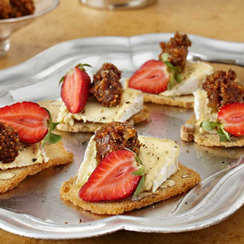 Dried Fig and Ginger Paste canape recipe