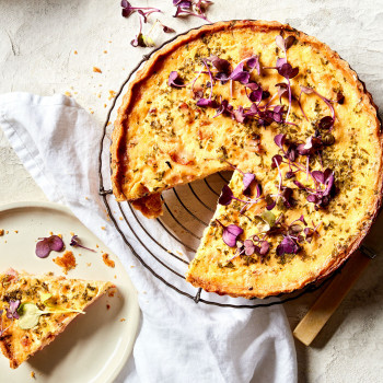 Traditional quiche lorraine recipe with home pastry