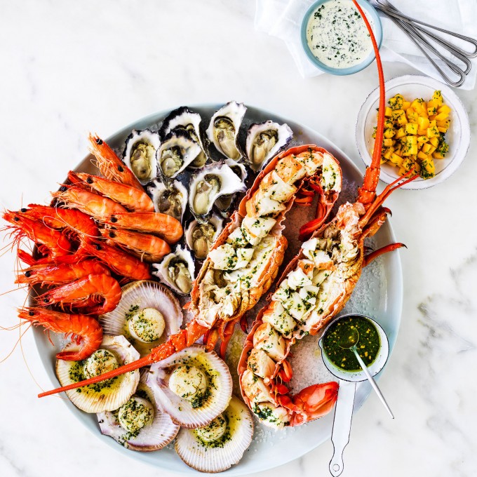Hot and Cold Easy Seafood Platter Recipe myfoodbook