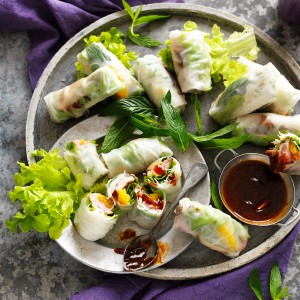 Vietnamese rice paper rolls recipe with hoisin dipping sauce
